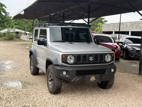 Suzuki Jimny 2025 AT