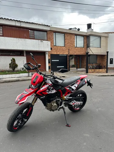 Ducati hypermotard 698