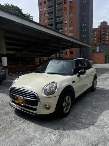 Mini Cooper Salt 1.5L modelo 2018