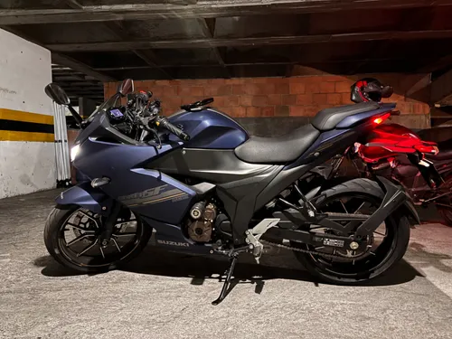 Suzuki Gixxer SF 250 Azul Mate 2024