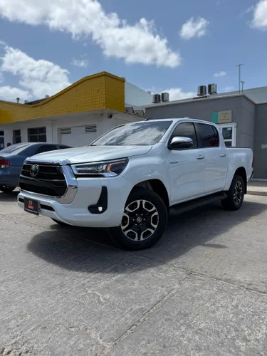 Toyota Hilux SRV 2023