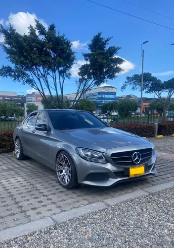 MERCEDES BENZ C180 2015