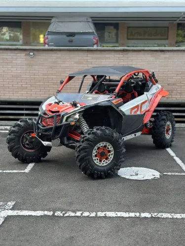 Can Am MAVERICK X3 RC 2021