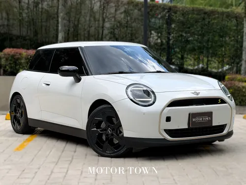 MINI Cooper SE 2024 Eléctrico 400km Autonomía