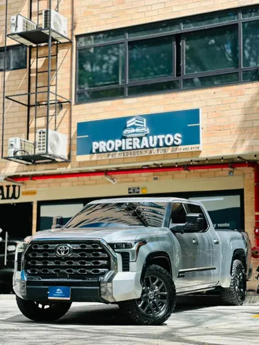 TOYOTA TUNDRA PLATINIUM