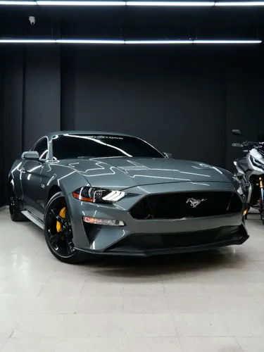 FORD MUSTANG GT