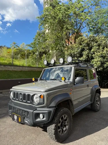 SUZUKI JIMMY ALL GRIP MT