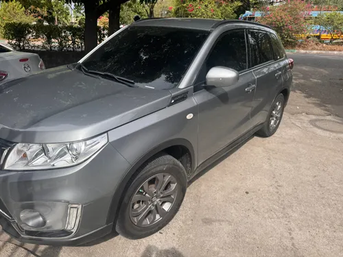 Suzuki Vitara Live 2WD MT 2022