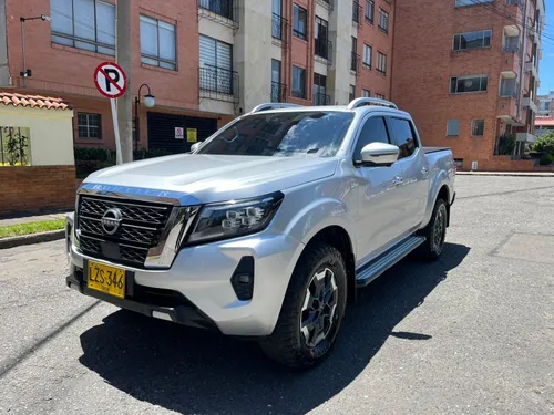 Nissan Frontier NP300 PLATINUM 2024