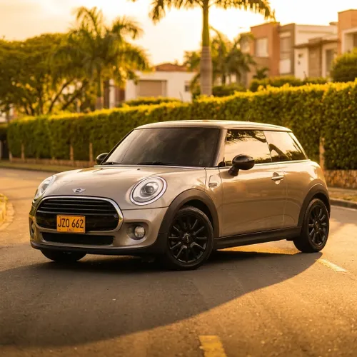 MINI Cooper 2021  Automático  45.000 km