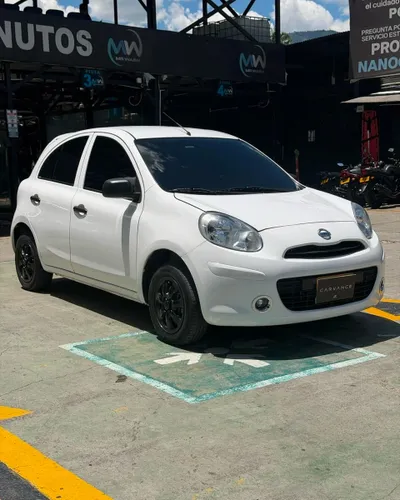 Nissan March active 2021 mecánico