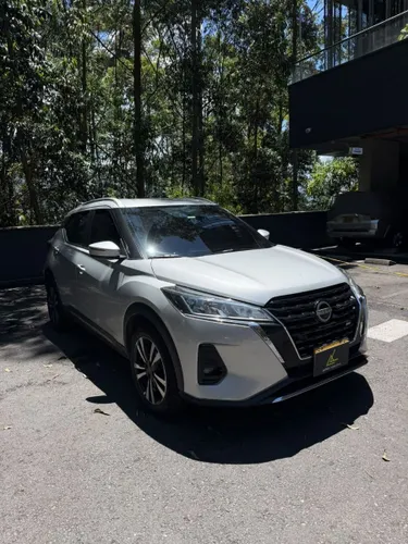 Nissan Kicks MT