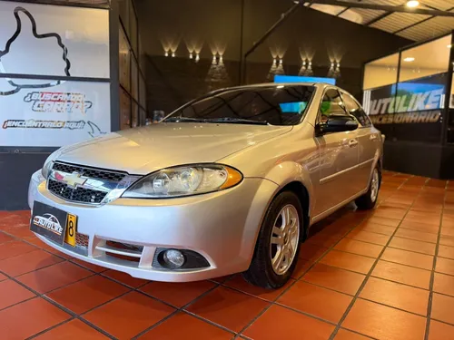 Especificaciones    Chevrolet Optra Advance 1.6 Mecanico 2011