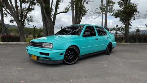 VOLKSWAGEN VENTO GLS 2.0 1995