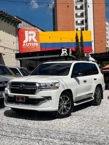 TOYOTA LC200 Sáhara  LAND CRUISER 200 V8 2017 BLINDAJE 2