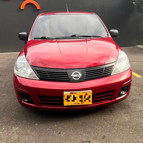 Nissan Tiida 2014  Excelente Estado y Bajo Kilometraje