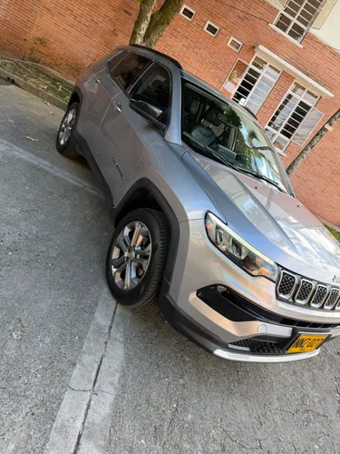 Camioneta Jeep Compass 2024