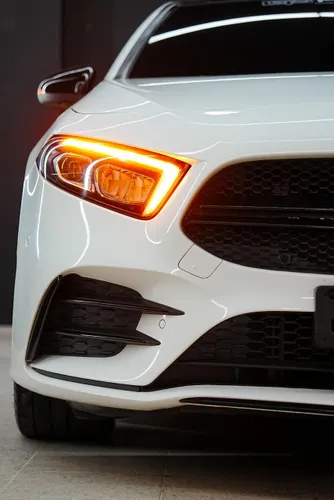MERCEDES BENZ A35 AMG