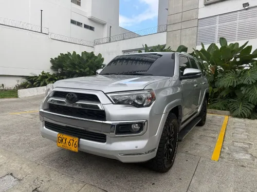 Toyota 4Runner limited  Modelo 2020  4x4 con bajo