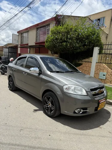 Vendo Chevrolet aveo emotion 2011