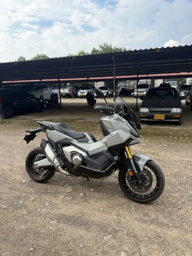 Honda X-ADV750