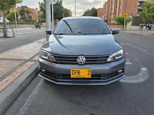 Volkswagen New Jetta Highline