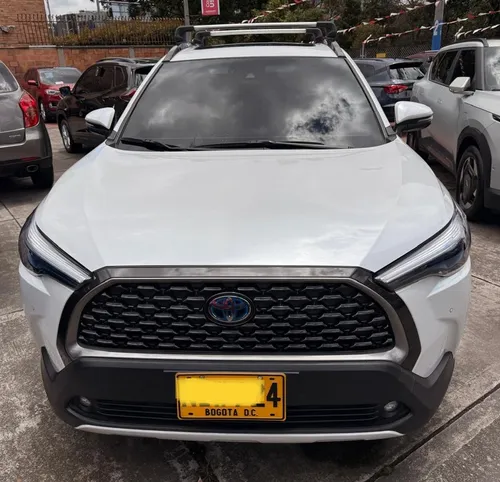 VENDO TOYOTA COROLLA CROSS