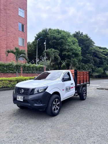 NISSAN Frontier NP300 pública Diésel 4x2 mecánica CONTADO - CRÉDITO