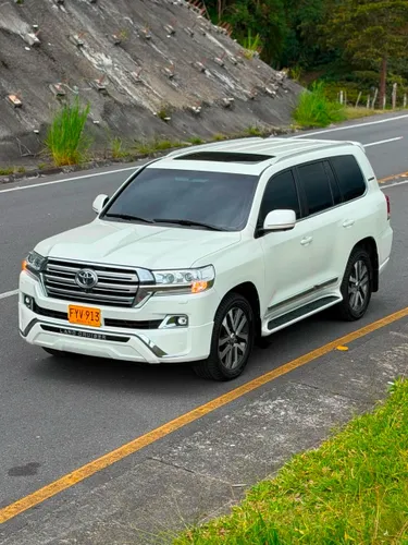 Toyota Sahara LC200 VXR 2019 Diesel