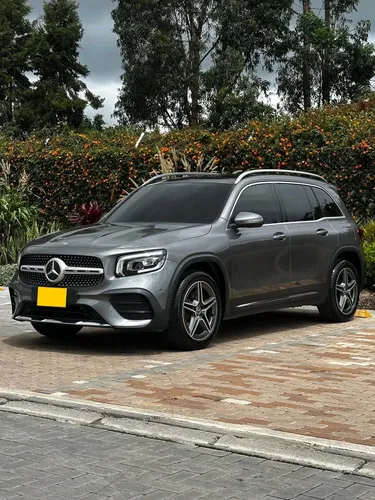 MERCEDES BENZ GLB200 2021
