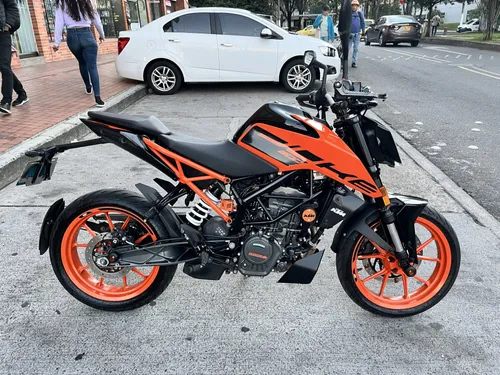 KTM Duke 200 2024  Excelente Estado  Único Dueo