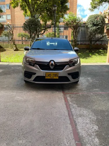 Vendo Renault Logan Life  2023 con 56.000KMS