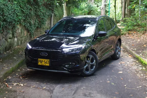 Ford Escape ST 2023 FHEV-Híbrido completa