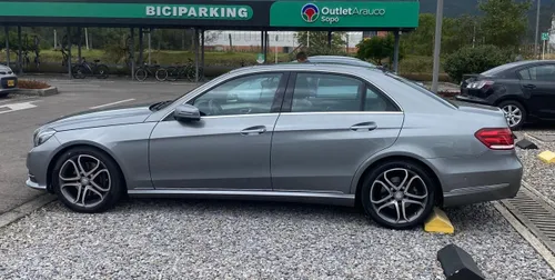 Mercedes benz E200