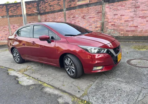 Nissan versa advance 2022