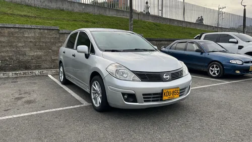 Nissan Tiida 1.8