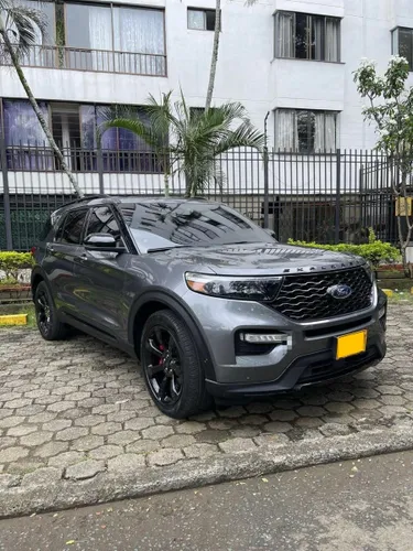 Vendo Ford Explorer ST 2023 Perfecta