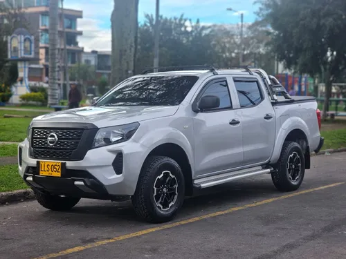 NISSAN FRONTIER