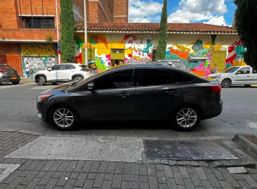 Ford Focus Se 2015