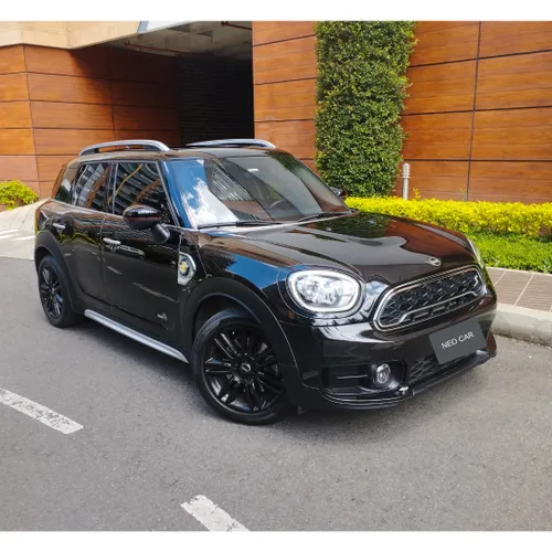 MINI Countryman All4 Híbrido Enchufable modelo 2020 version Chilli