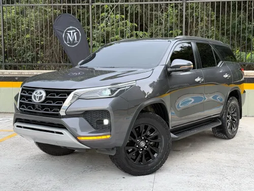 Toyota Fortuner Srv 2022 gasolina 2.7