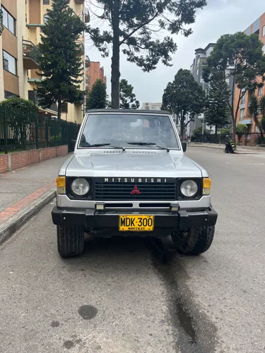 Mitsubishi Montero japonés