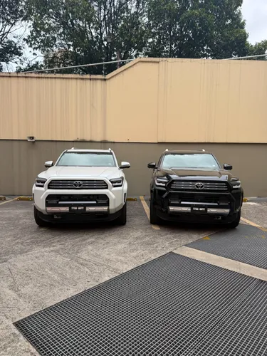 TOYOTA 4RUNNER LIMITED HIBRIDA 2026