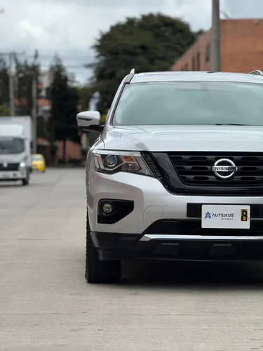 Nissan Pathfinder Exclusive R52  3.5L V6 4X4 2017