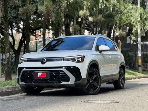 VOLKSWAGEN TAOS HIGHLINE 2026