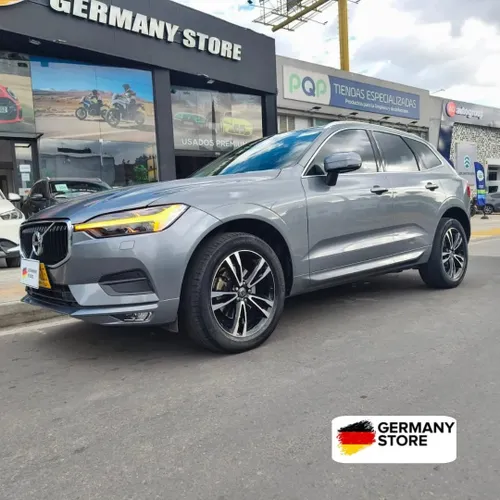 Volvo XC60 2.0 T5 Awd Momentum 2021  43.800 km