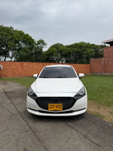 Mazda 2 prime modelo 2021