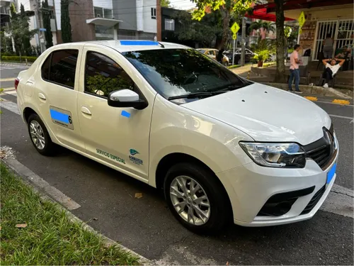 Renault logan mecanico modelo 2024