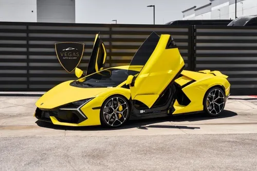 Lamborghini Revuelto 2026