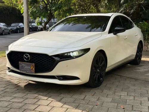 MAZDA 3 GRAND TOURING LX Carbón Edition